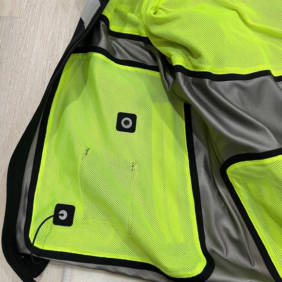 Nike Men's Vapor 5 World Record Running Jacket Large Black And Volt 465389-010 - Picture 8 of 10